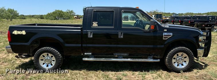 image for item DH8586 2008 Ford  F350 Super Duty  Crew Cab pickup truck