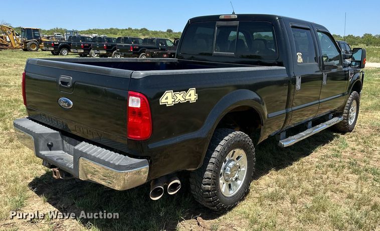 image for item DH8586 2008 Ford  F350 Super Duty  Crew Cab pickup truck