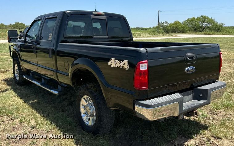 image for item DH8586 2008 Ford  F350 Super Duty  Crew Cab pickup truck