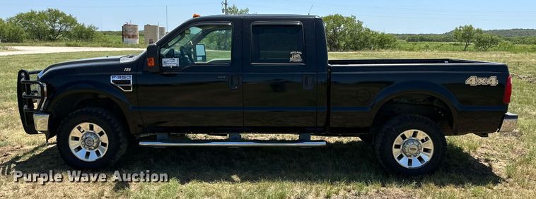 image for item DH8586 2008 Ford  F350 Super Duty  Crew Cab pickup truck