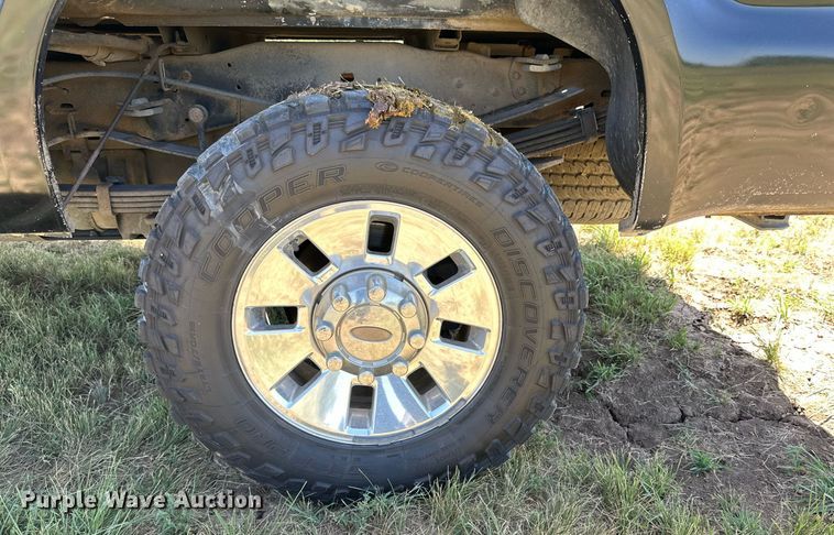 image for item DH8586 2008 Ford  F350 Super Duty  Crew Cab pickup truck
