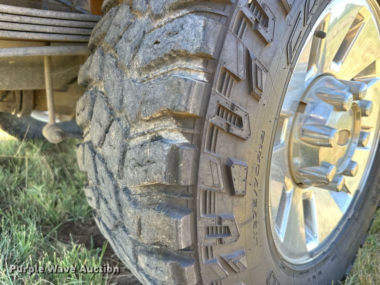 image for item DH8586 2008 Ford  F350 Super Duty  Crew Cab pickup truck