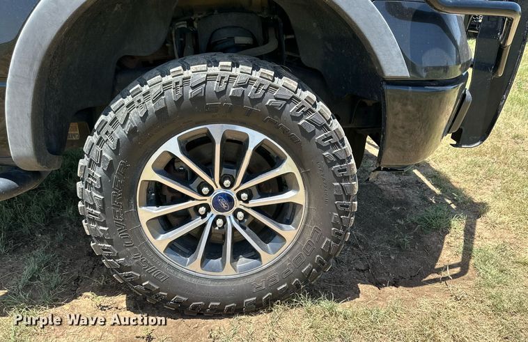 image for item DH8587 2010 Ford F150  SuperCab pickup truck