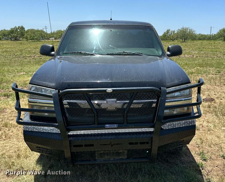 image for item DH8589 2005 Chevrolet Silverado 1500  pickup truck