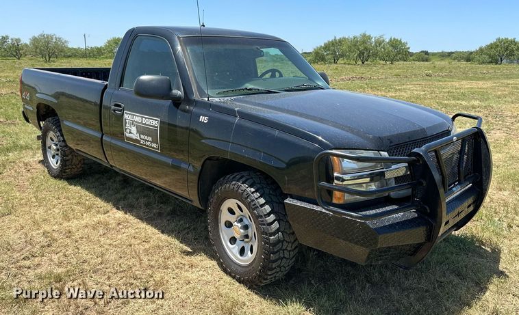 image for item DH8589 2005 Chevrolet Silverado 1500  pickup truck