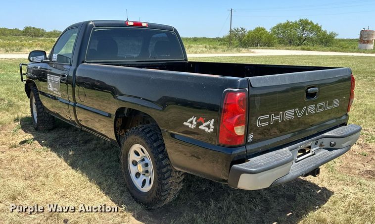 image for item DH8589 2005 Chevrolet Silverado 1500  pickup truck