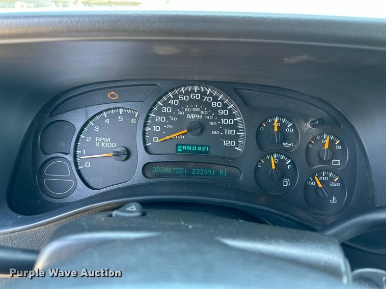 image for item DH8589 2005 Chevrolet Silverado 1500  pickup truck