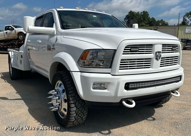 image for item DI7905 2012 Dodge Ram 5500HD  Crew Cab flatbed pickup truck