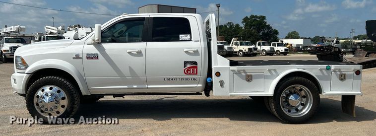 image for item DI7905 2012 Dodge Ram 5500HD  Crew Cab flatbed pickup truck