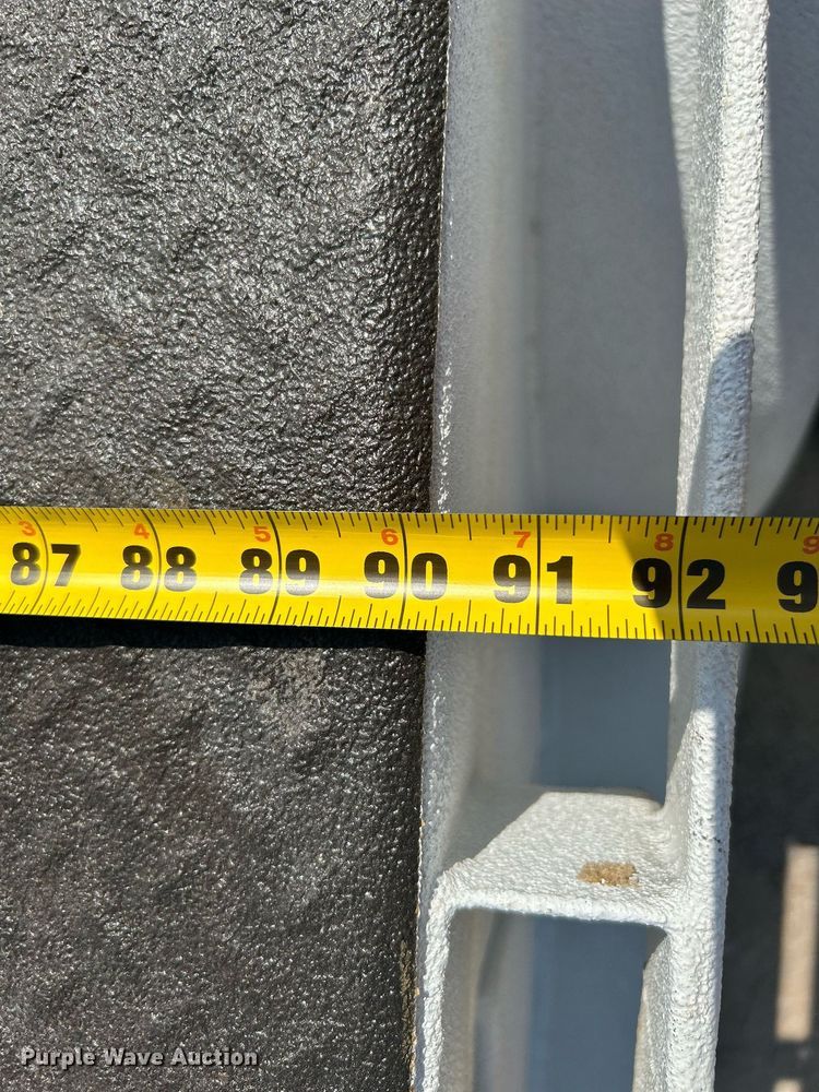 image for item DI7905 2012 Dodge Ram 5500HD  Crew Cab flatbed pickup truck