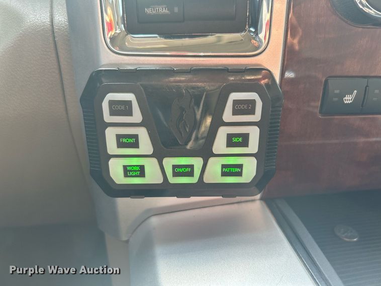 image for item DI7905 2012 Dodge Ram 5500HD  Crew Cab flatbed pickup truck