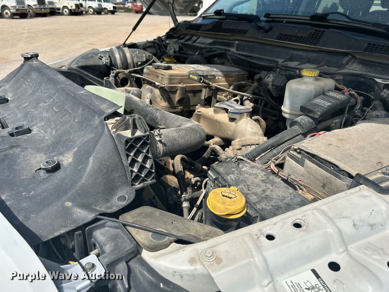 image for item DI7905 2012 Dodge Ram 5500HD  Crew Cab flatbed pickup truck