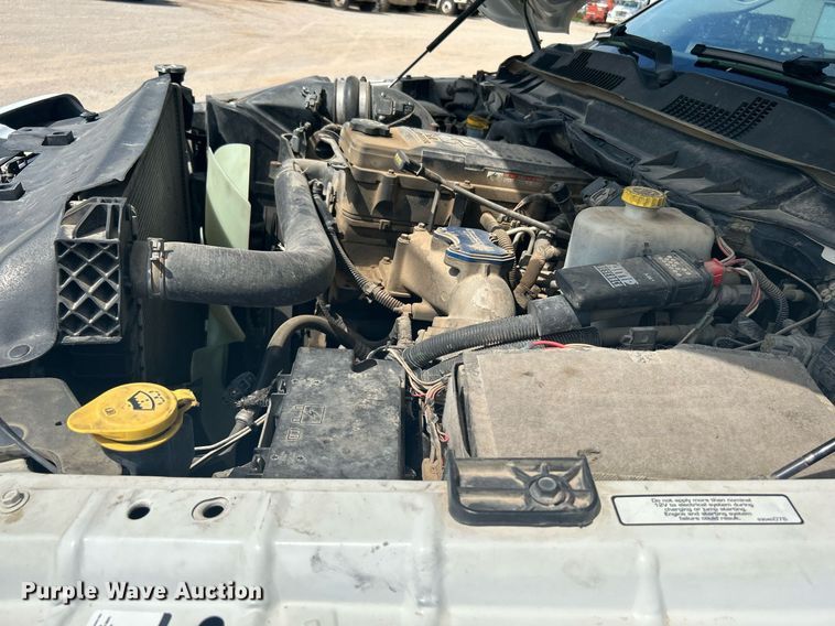 image for item DI7905 2012 Dodge Ram 5500HD  Crew Cab flatbed pickup truck