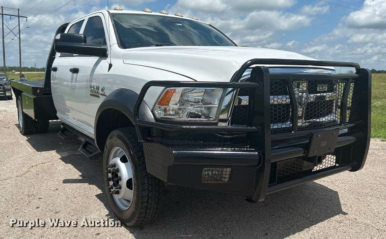 image for item DI7907 2017 Dodge Ram 4500HD  Crew Cab flatbed truck