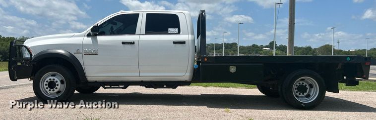 image for item DI7907 2017 Dodge Ram 4500HD  Crew Cab flatbed truck