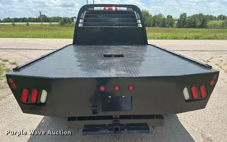 image for item DI7907 2017 Dodge Ram 4500HD  Crew Cab flatbed truck