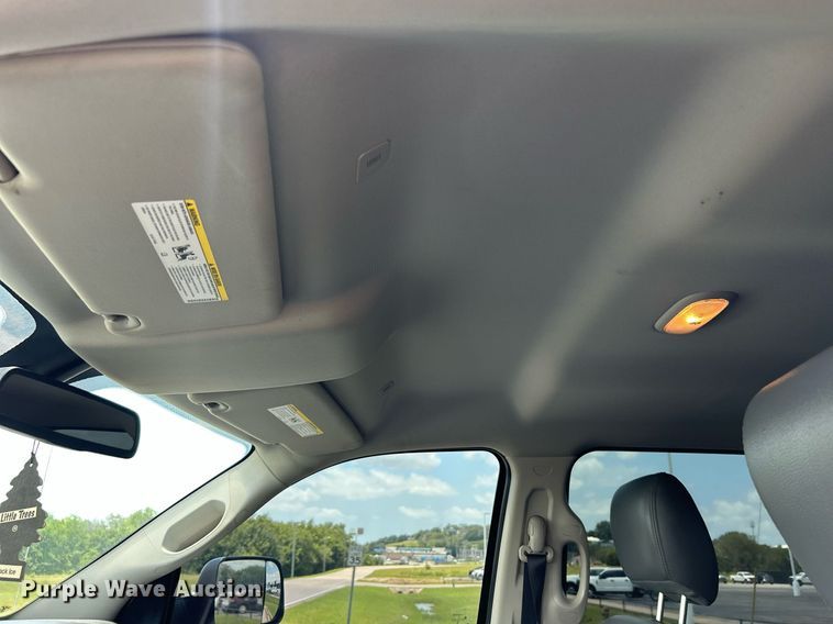 image for item DI7907 2017 Dodge Ram 4500HD  Crew Cab flatbed truck