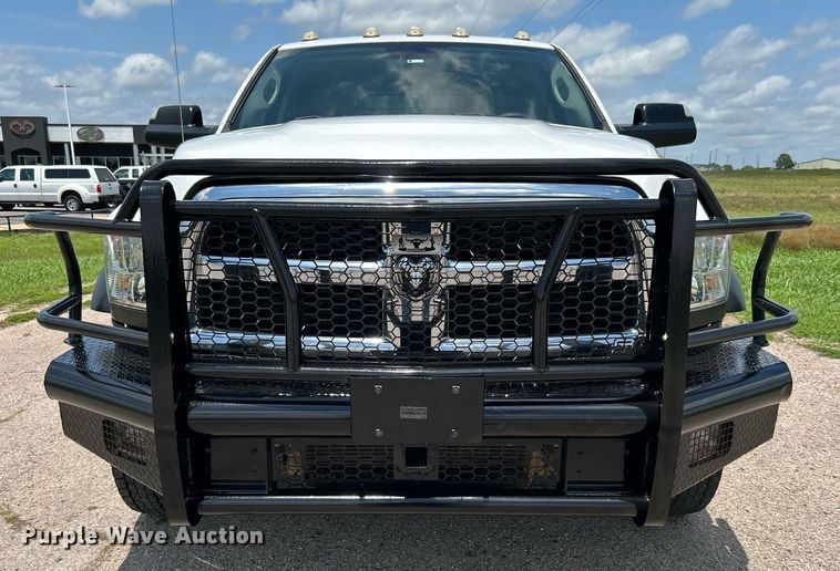 image for item DI7907 2017 Dodge Ram 4500HD  Crew Cab flatbed truck