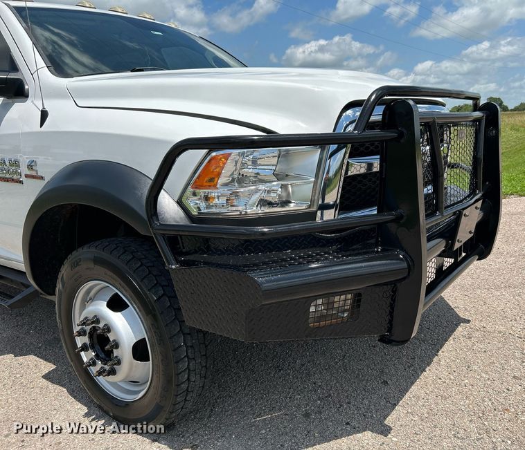 image for item DI7907 2017 Dodge Ram 4500HD  Crew Cab flatbed truck