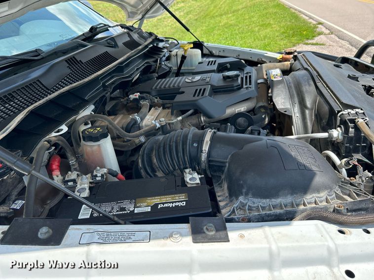 image for item DI7907 2017 Dodge Ram 4500HD  Crew Cab flatbed truck