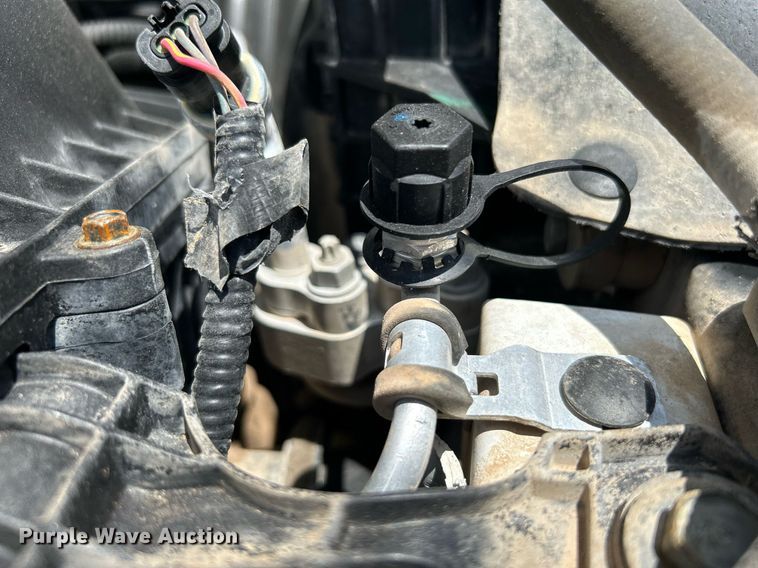 image for item DI7907 2017 Dodge Ram 4500HD  Crew Cab flatbed truck