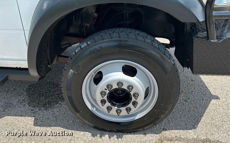 image for item DI7907 2017 Dodge Ram 4500HD  Crew Cab flatbed truck