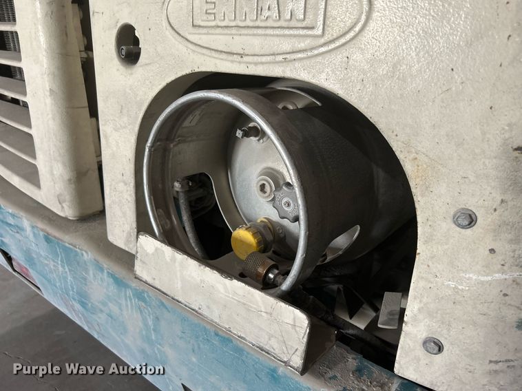 image for item DI7920 Tennant 355  sweeper