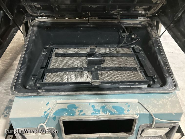 image for item DI7920 Tennant 355  sweeper