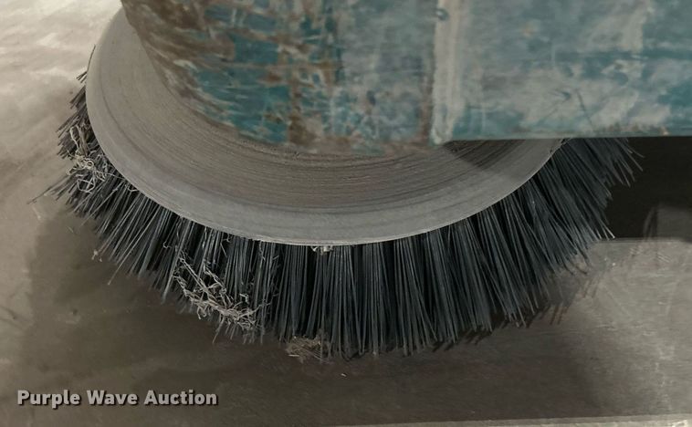 image for item DI7920 Tennant 355  sweeper