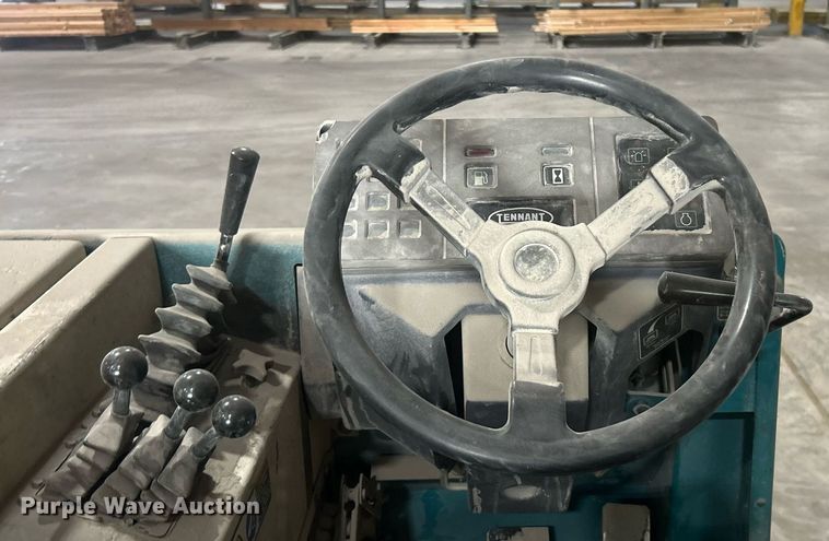 image for item DI7920 Tennant 355  sweeper