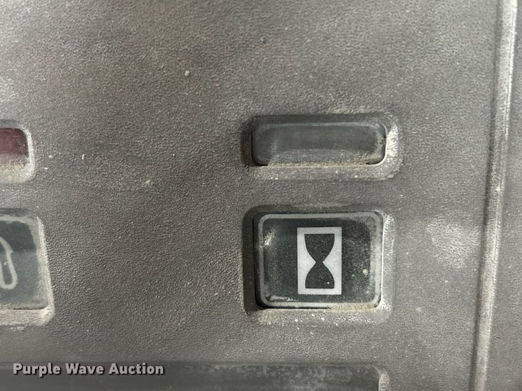 image for item DI7920 Tennant 355  sweeper