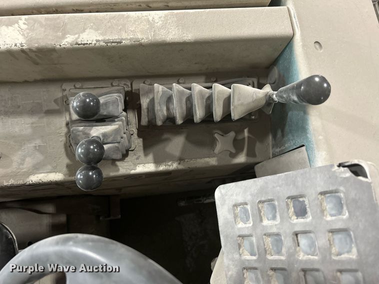 image for item DI7920 Tennant 355  sweeper