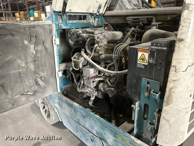 image for item DI7920 Tennant 355  sweeper