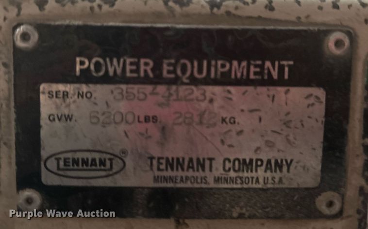 image for item DI7920 Tennant 355  sweeper