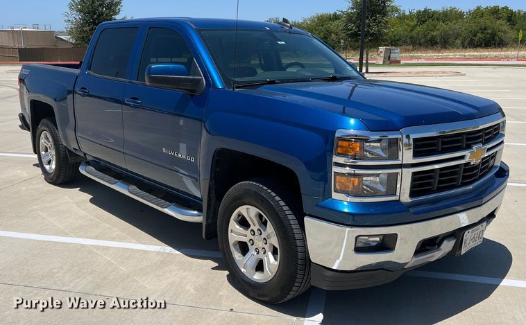 image for item DI8740 2015  Chevrolet Silverado 1500  Crew Cab pickup truck