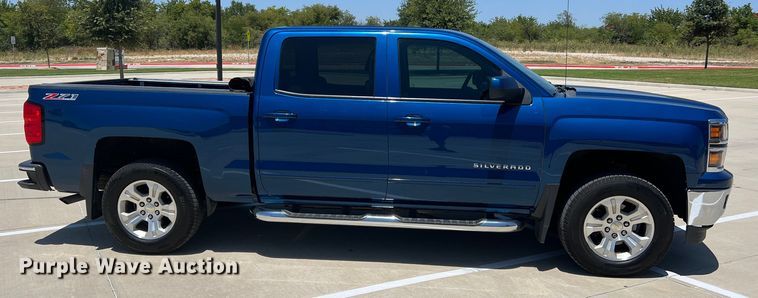 image for item DI8740 2015  Chevrolet Silverado 1500  Crew Cab pickup truck