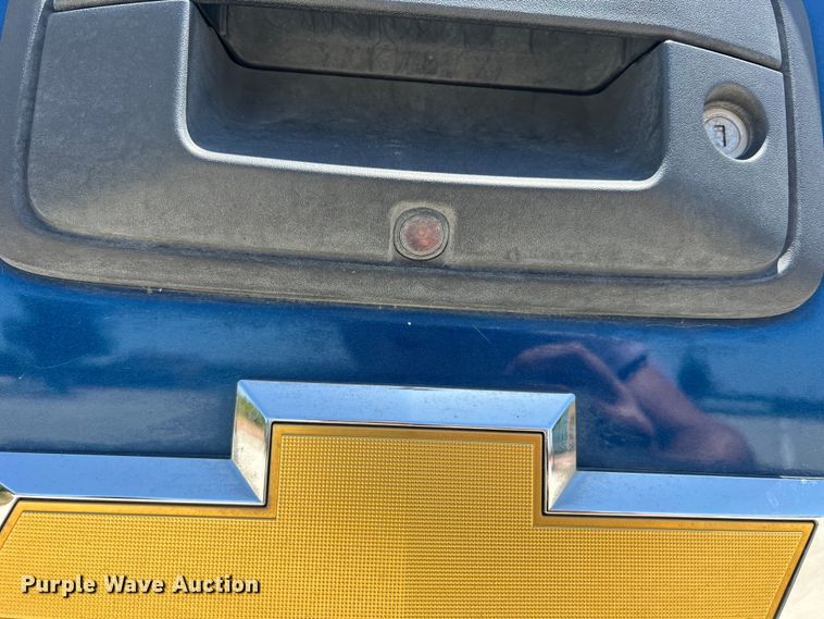 image for item DI8740 2015  Chevrolet Silverado 1500  Crew Cab pickup truck