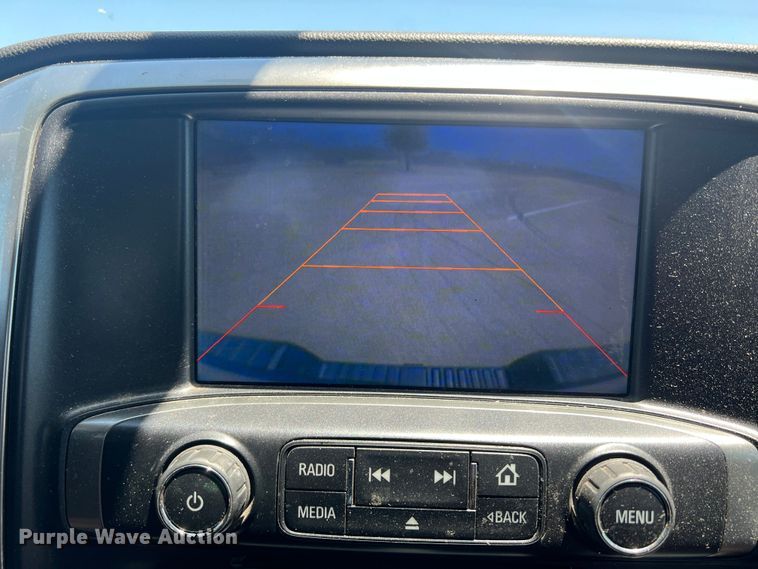 image for item DI8740 2015  Chevrolet Silverado 1500  Crew Cab pickup truck