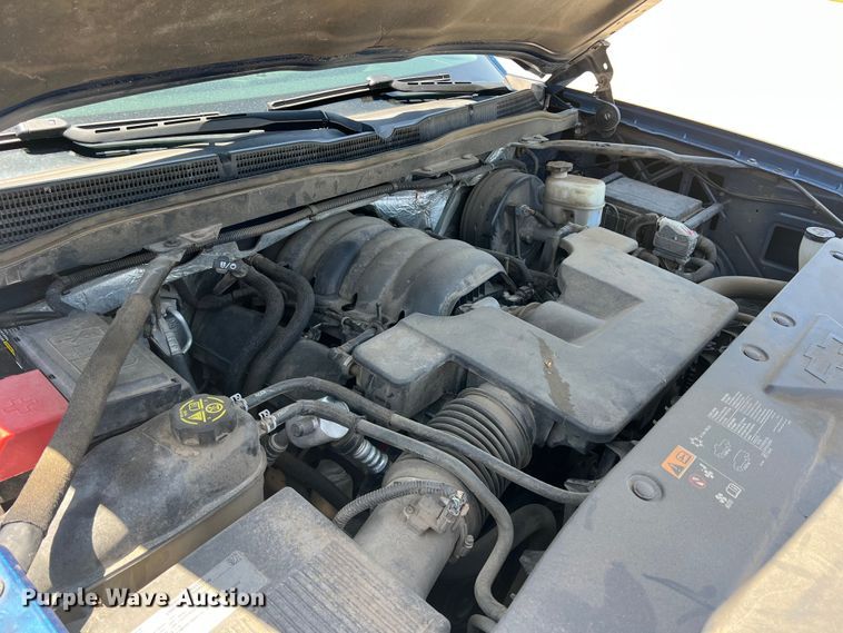 image for item DI8740 2015  Chevrolet Silverado 1500  Crew Cab pickup truck