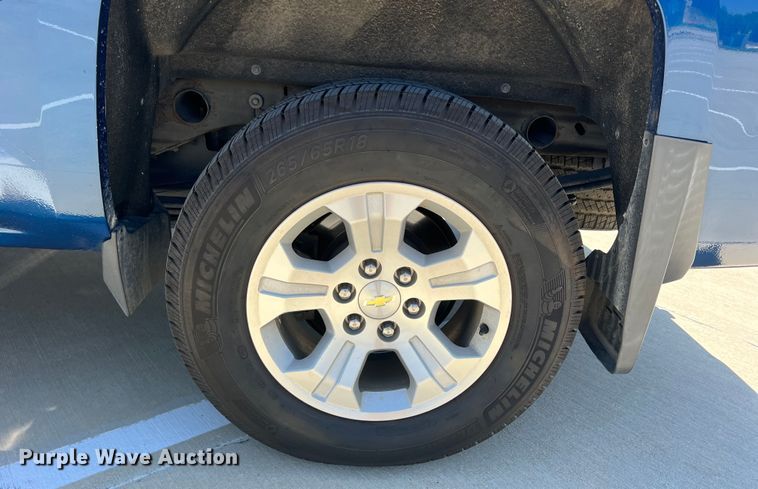 image for item DI8740 2015  Chevrolet Silverado 1500  Crew Cab pickup truck