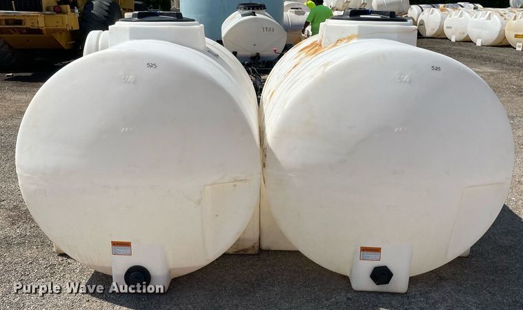 image for item DL3898 (2) 525 gallon poly tanks