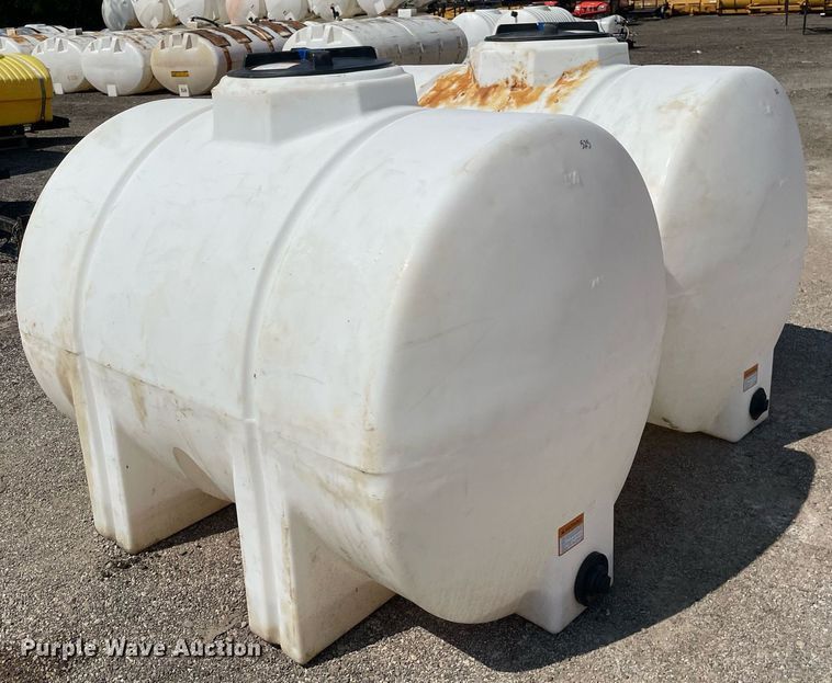 image for item DL3898 (2) 525 gallon poly tanks