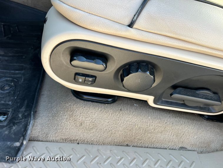 image for item DN3090 2006 Lincoln Mark LT  Crew Cab pickup truck