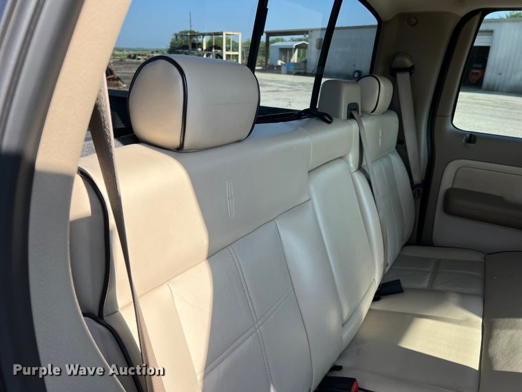 image for item DN3090 2006 Lincoln Mark LT  Crew Cab pickup truck