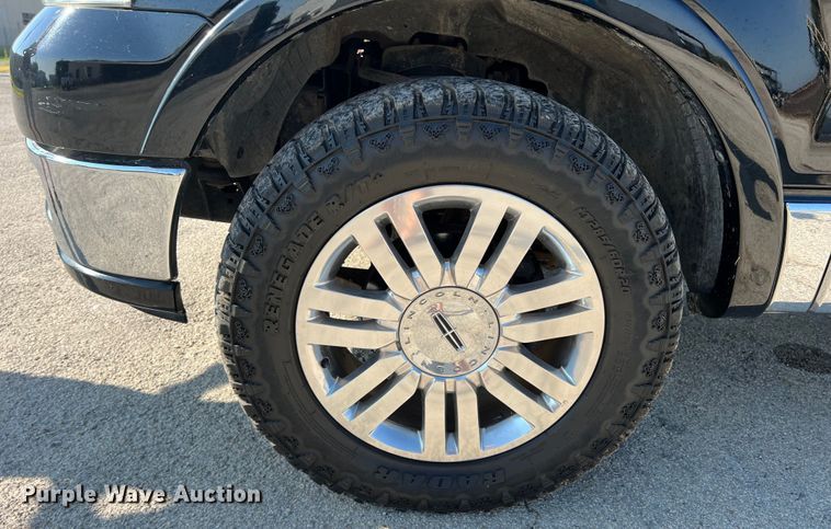 image for item DN3090 2006 Lincoln Mark LT  Crew Cab pickup truck