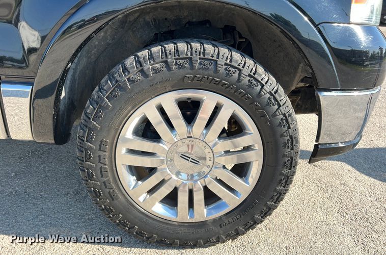 image for item DN3090 2006 Lincoln Mark LT  Crew Cab pickup truck