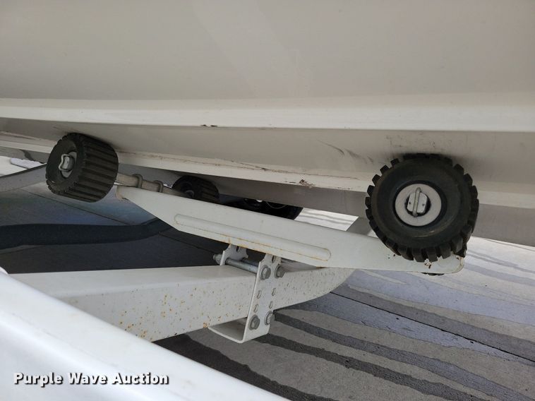 image for item DN4027 2003 Sylvan 190  boat