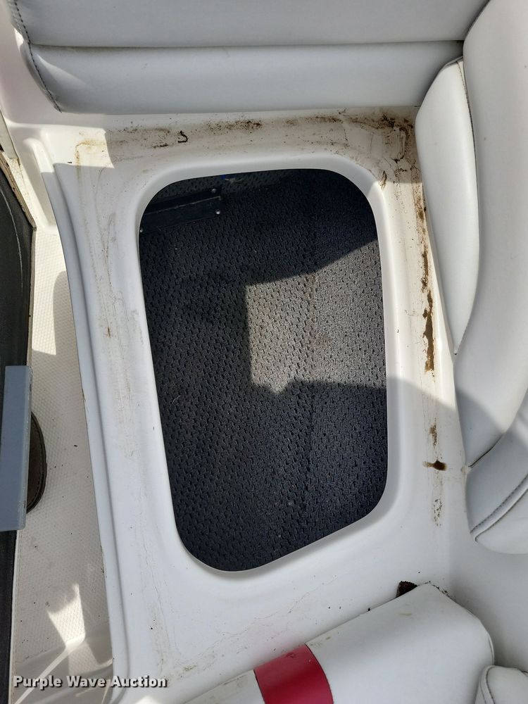 image for item DN4027 2003 Sylvan 190  boat