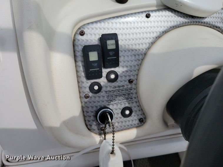 image for item DN4027 2003 Sylvan 190  boat