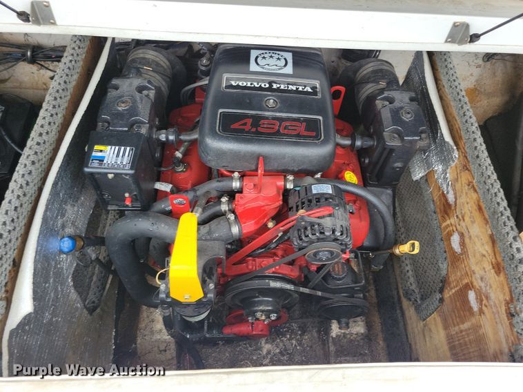 image for item DN4027 2003 Sylvan 190  boat